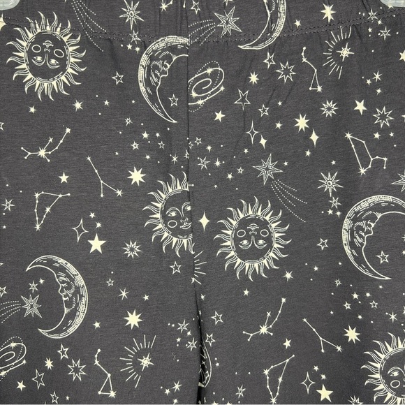 NEW BLACK CELESTIAL LEGGINGS JUNIORS 19 WOMENS XL STRETCH SUN MOON - Picture 6 of 12